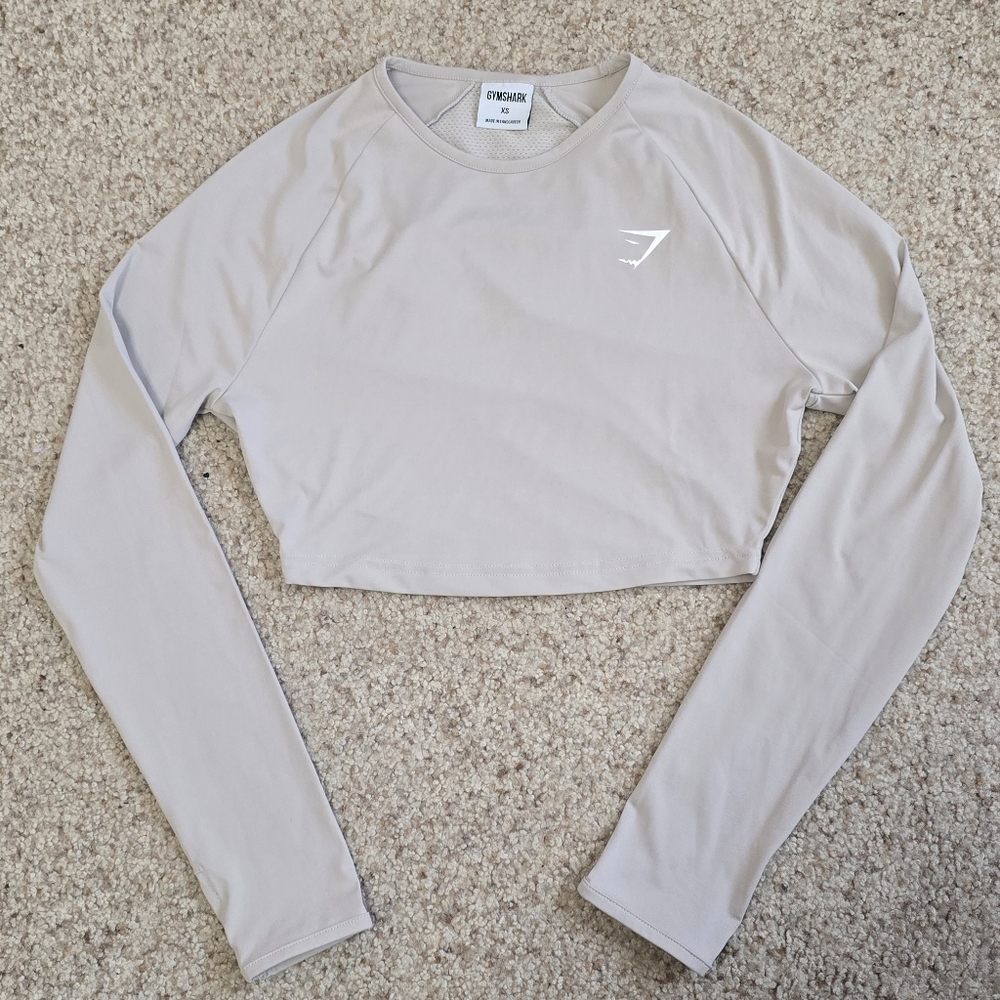 NWOT Gymshark Women's Pebble Grey Long Sleeve Crop Top Size XS